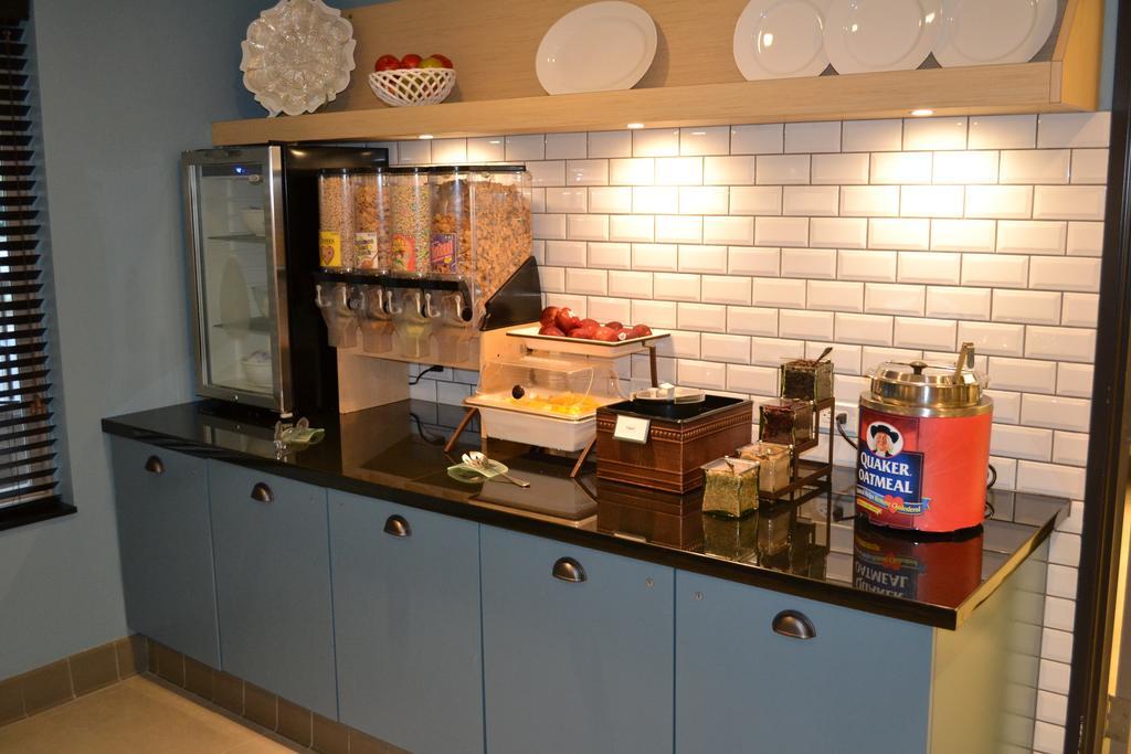 Country Inn & Suites By Radisson Roseville - St Paul Экстерьер фото